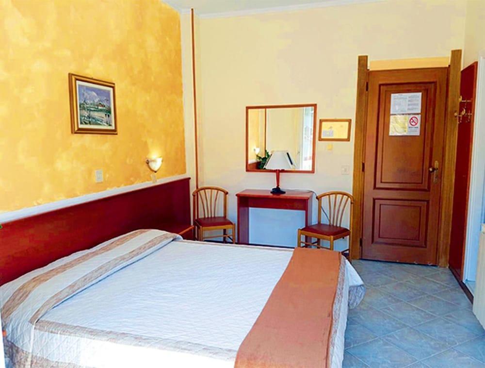 Capri Hotel